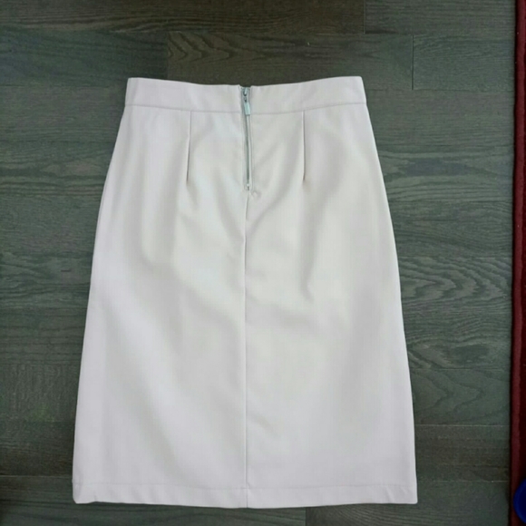 BNWT Faux Leather Skirt - Picture 3 of 13